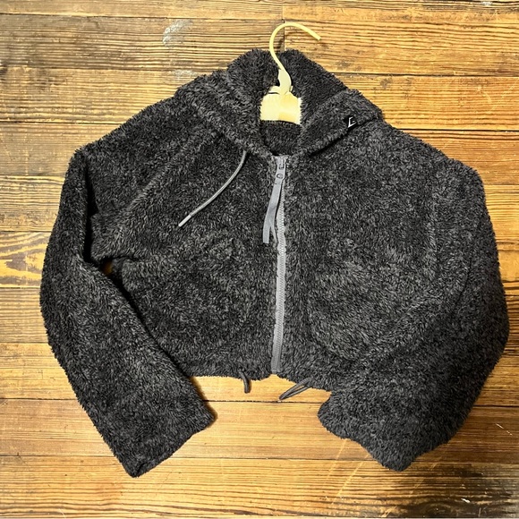 Gymshark XS Cozy Drawstring Zip Up Hoodie Cropped Women’s Dark Grey - Picture 4 of 6